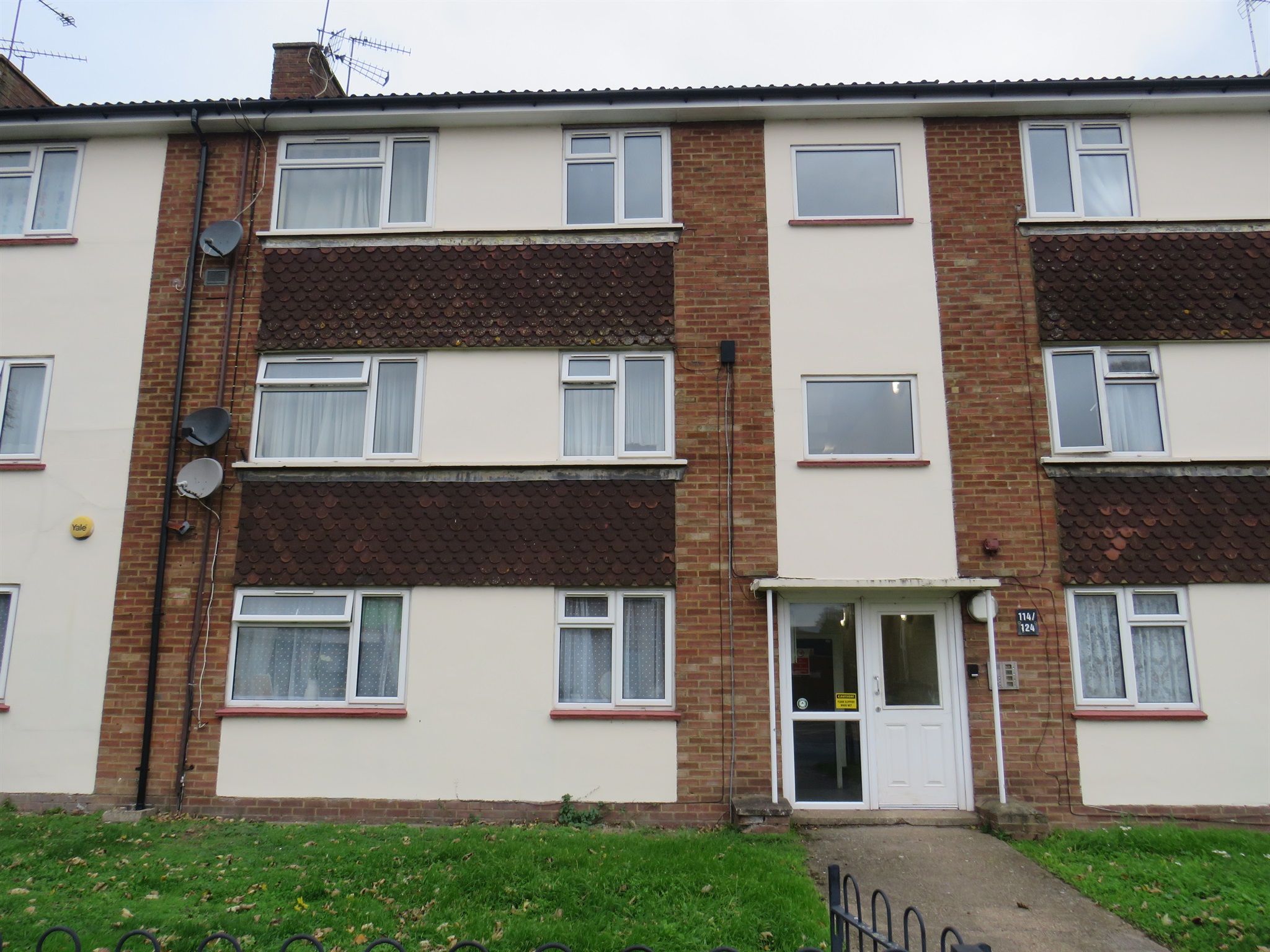 2 bed flat for sale in Westfield Road, Dunstable LU6 Zoopla