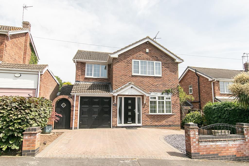 4 bed detached house for sale in Drive, Arnold, Nottingham NG5