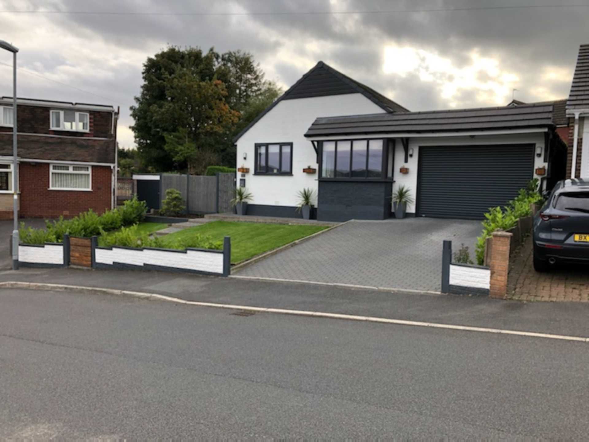 3 bed bungalow for sale in Cotswold Avenue, High Crompton OL2 Zoopla