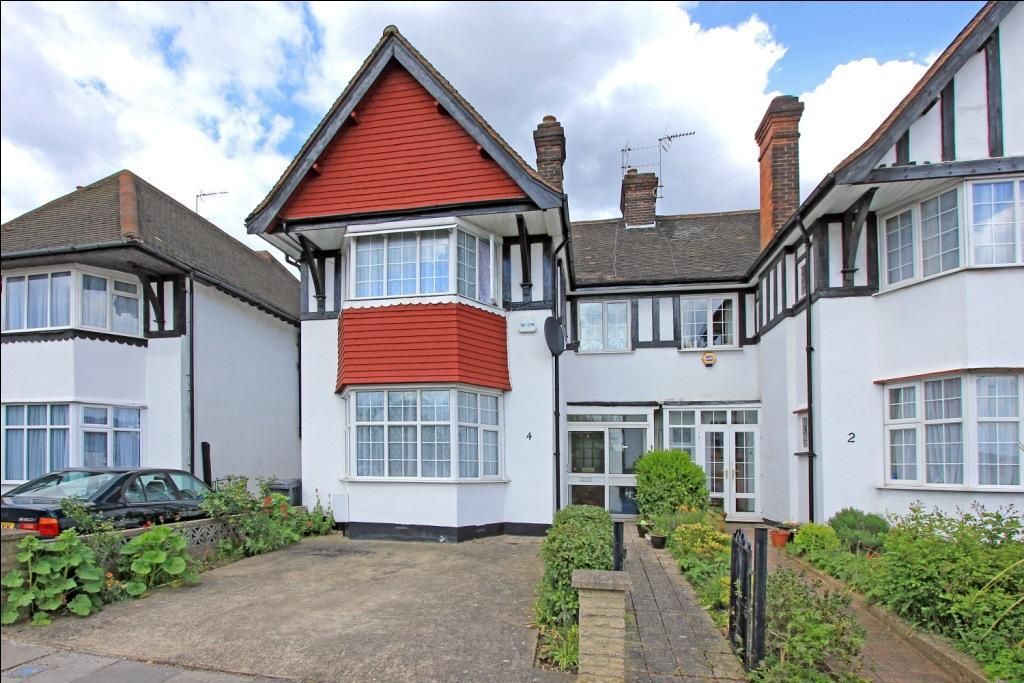4 bed semidetached house for sale in Heathfield Gardens, London NW11
