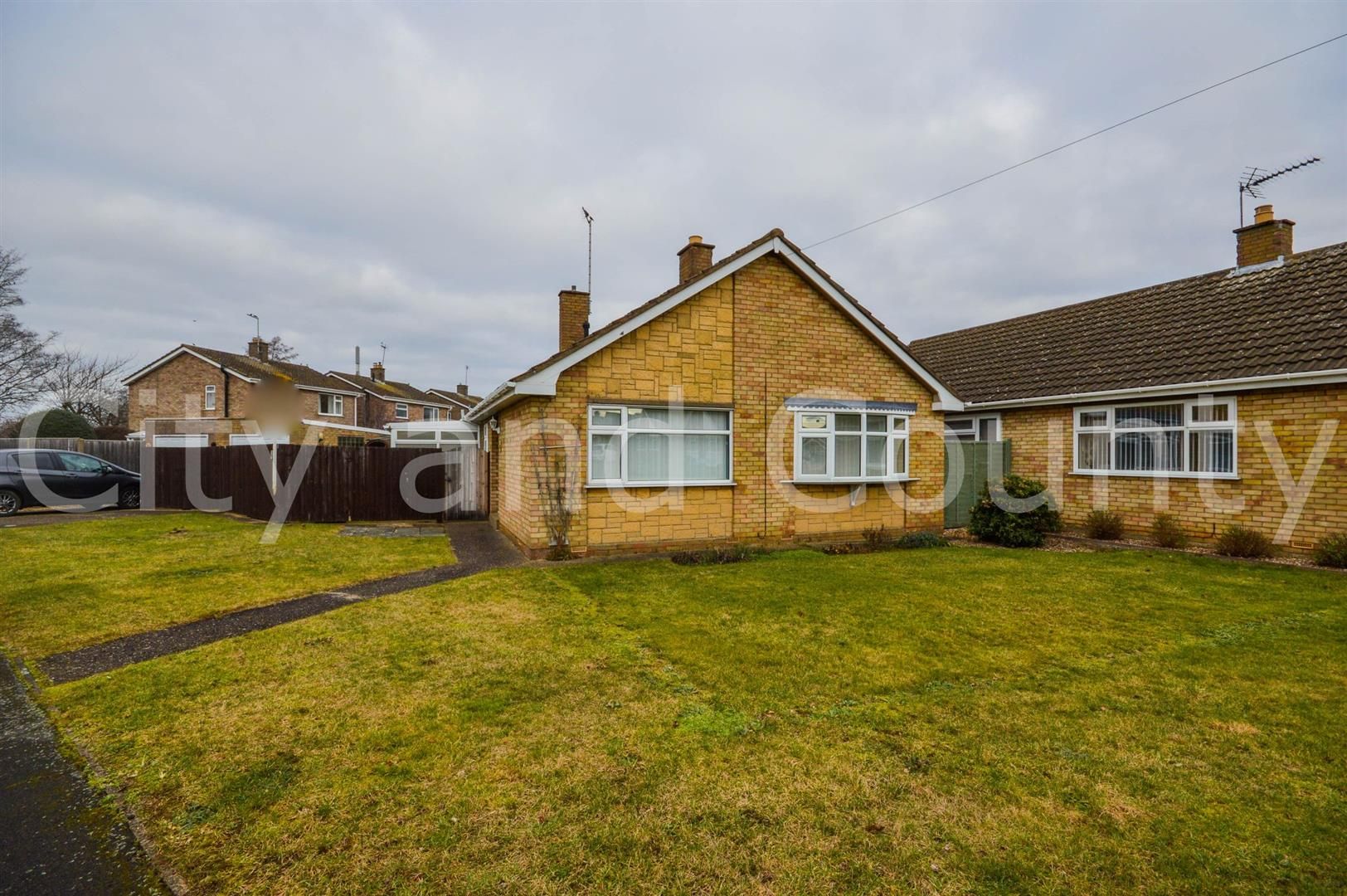 3 bed semidetached bungalow for sale in Allan Avenue, Stanground, Peterborough PE2 Zoopla