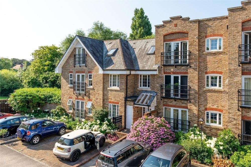 Dowgate House, Jessamy Road, Weybridge, Surrey KT13  