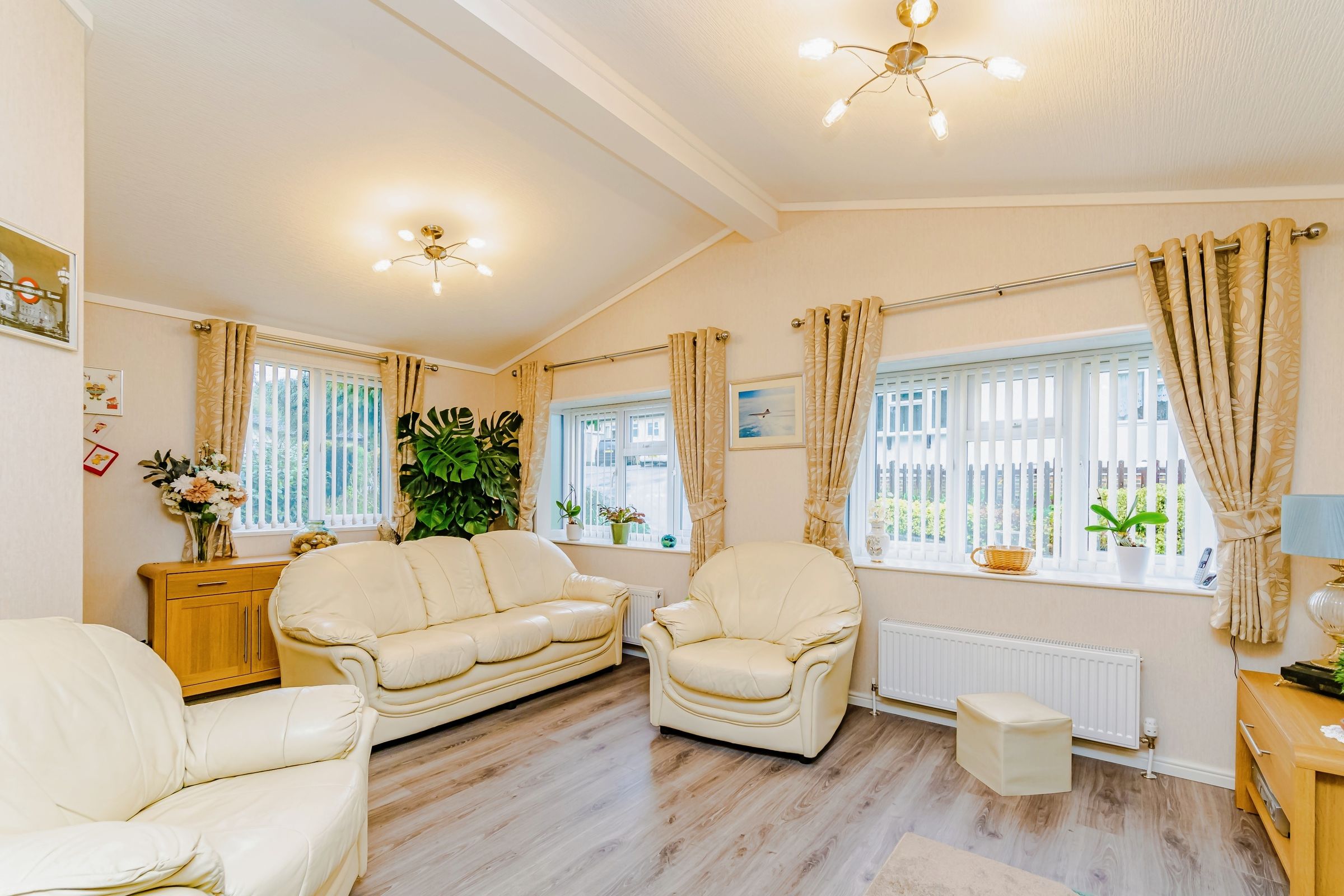 2 bed property for sale in St. Peters Avenue, Berrys Green Road, Berrys