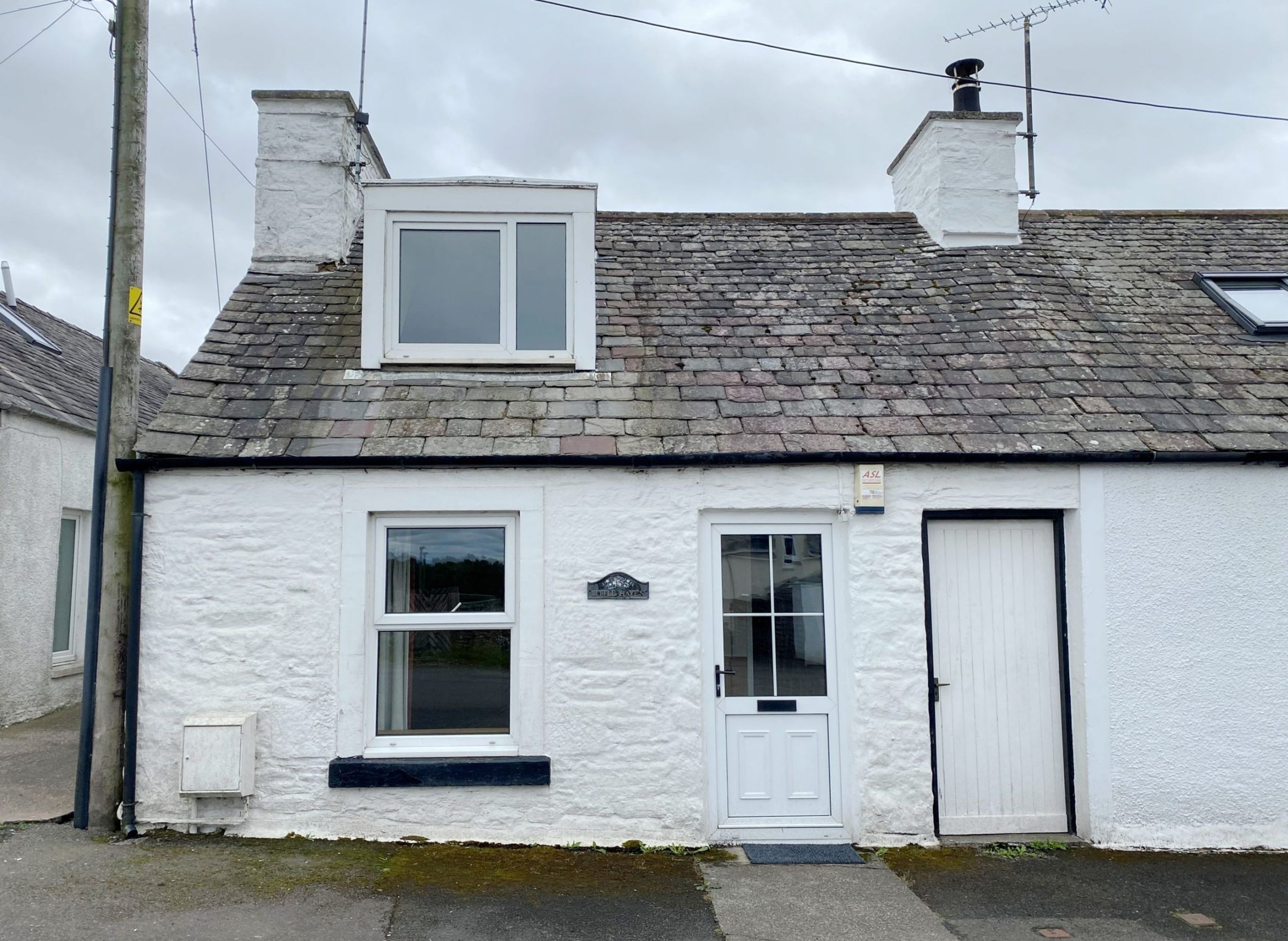 3 bed end terrace house for sale in Little Haven, Rhonehouse, Castle