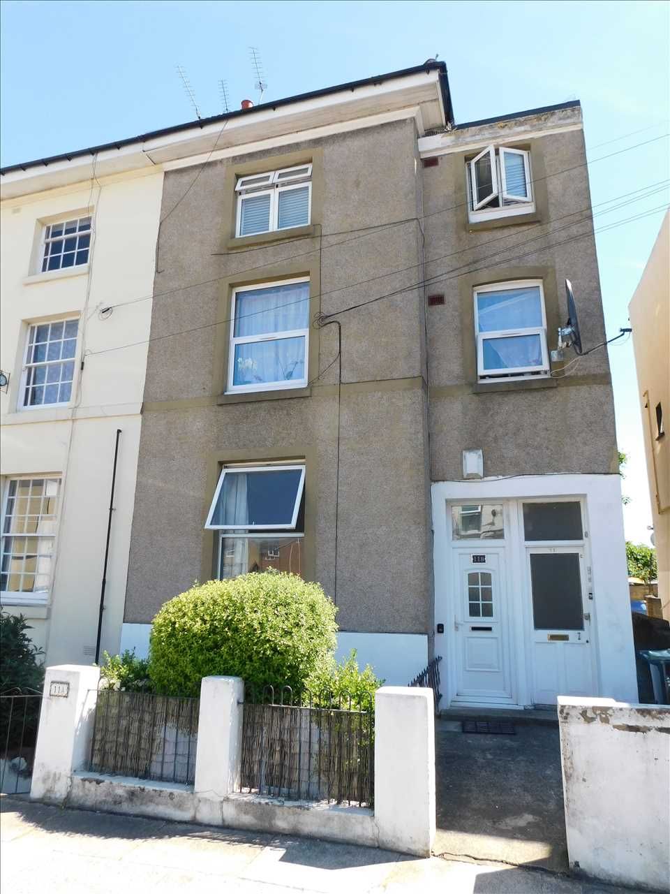 1 bed flat for sale in Pier Road, Northfleet, Gravesend DA11 Zoopla