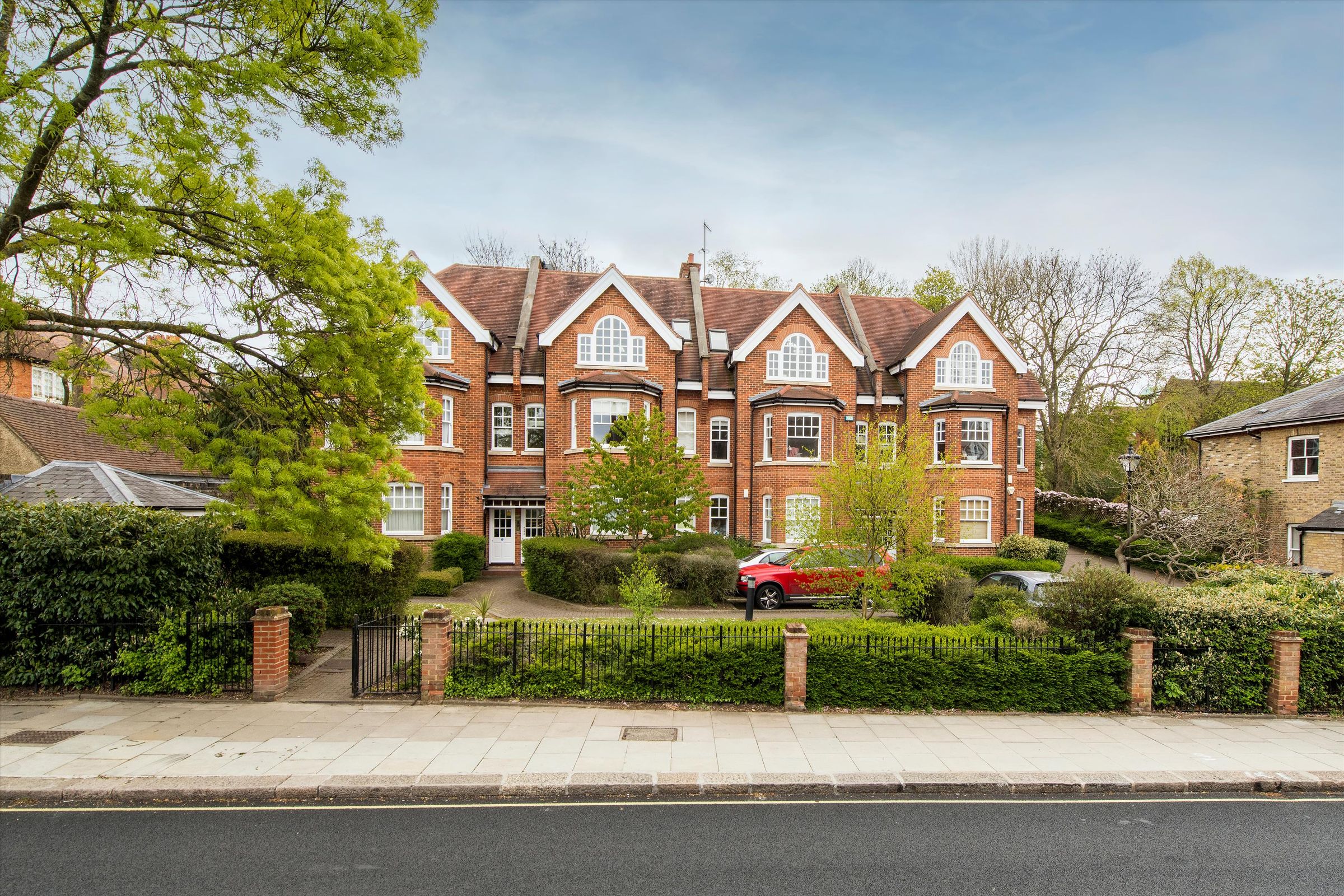 Windsor Court, Platts Lane, London NW3  