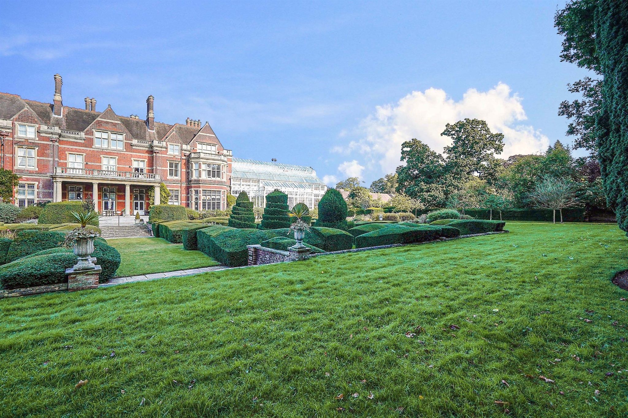 4 bed end terrace house for sale in Kirby Road, Trowse, Norwich NR14