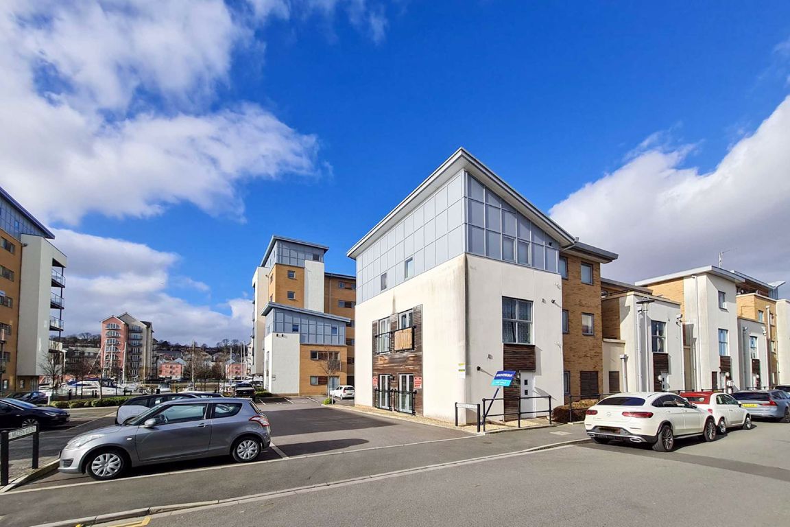 1 bed flat for sale in Mizzen Court, Portishead, Bristol BS20 Zoopla
