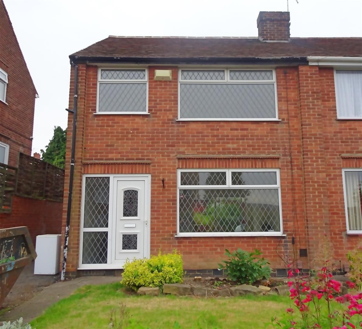3 bed semidetached house to rent in Kirby Road, Newthorpe, Nottingham