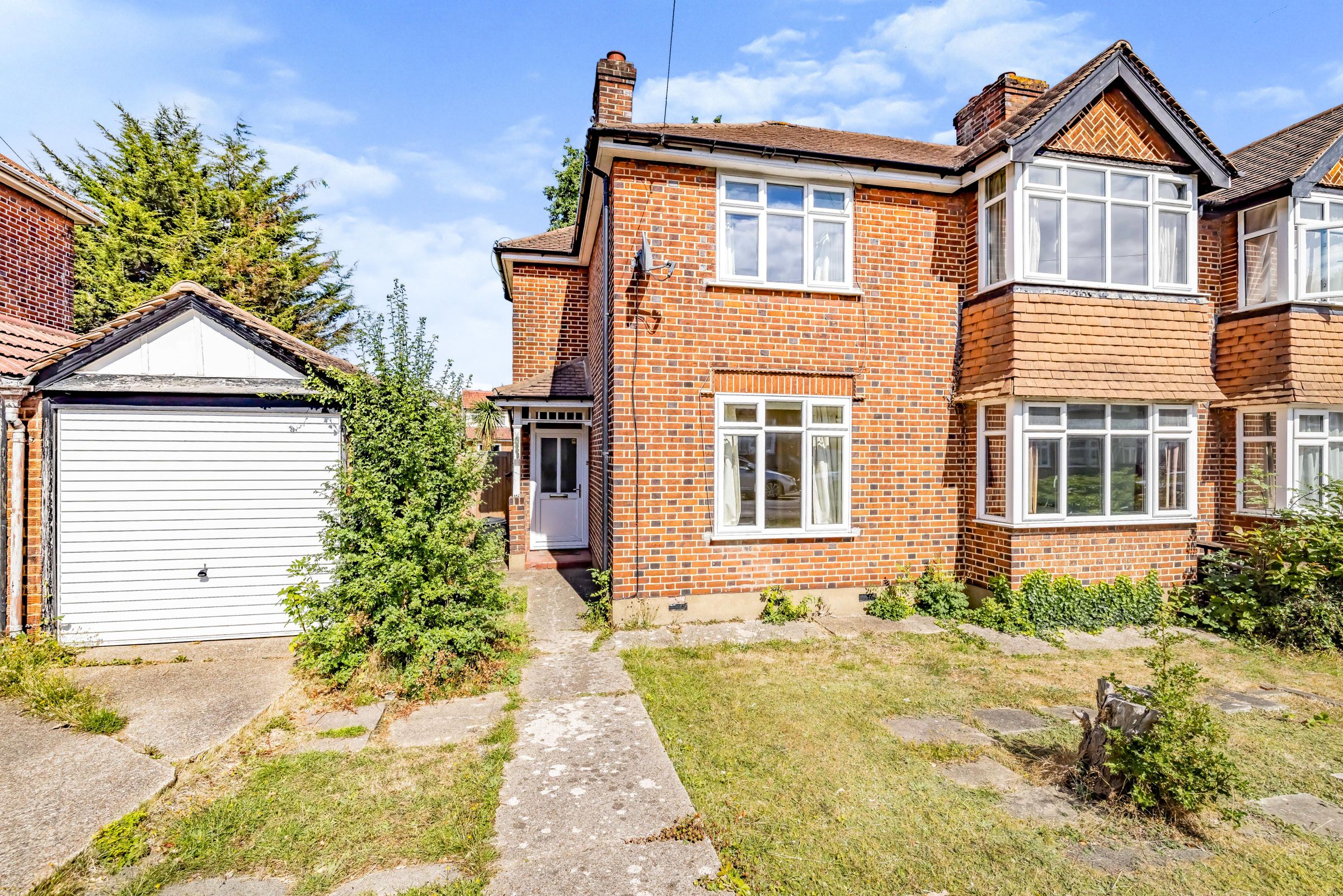 3 bed semidetached house for sale in Ferndown, Northwood, Middlesex