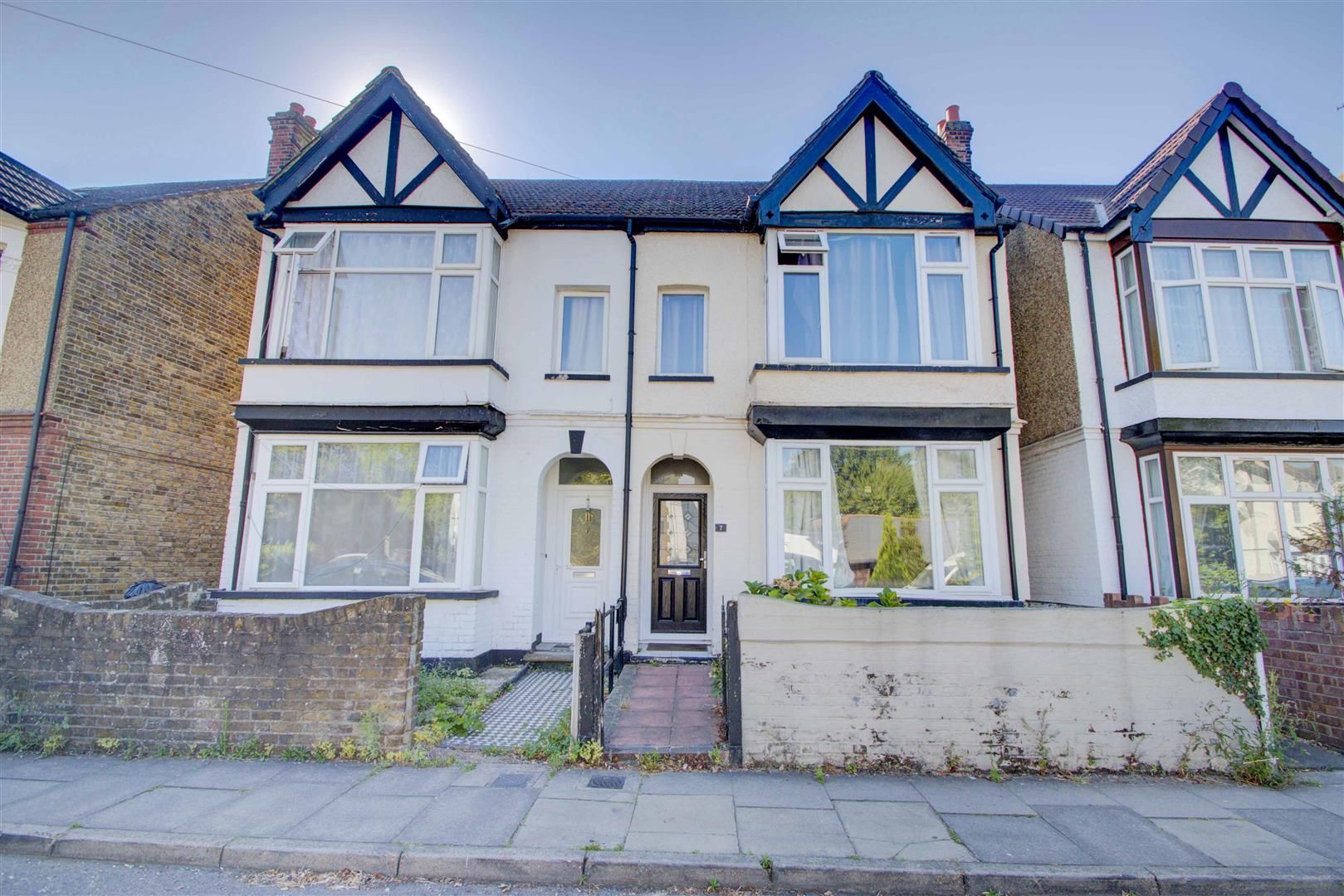 3 bed semidetached house for sale in St. Stephens Road, Yiewsley, West