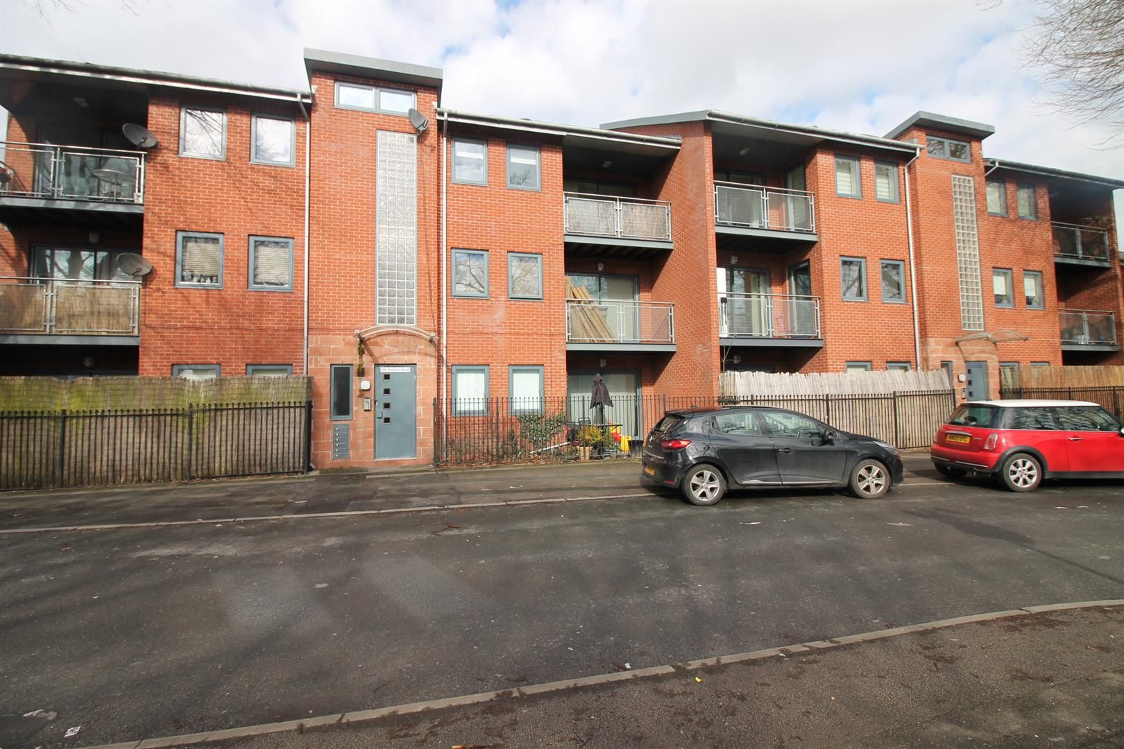 2 bed flat for sale in Stretford Road, Urmston, Manchester M41 Zoopla
