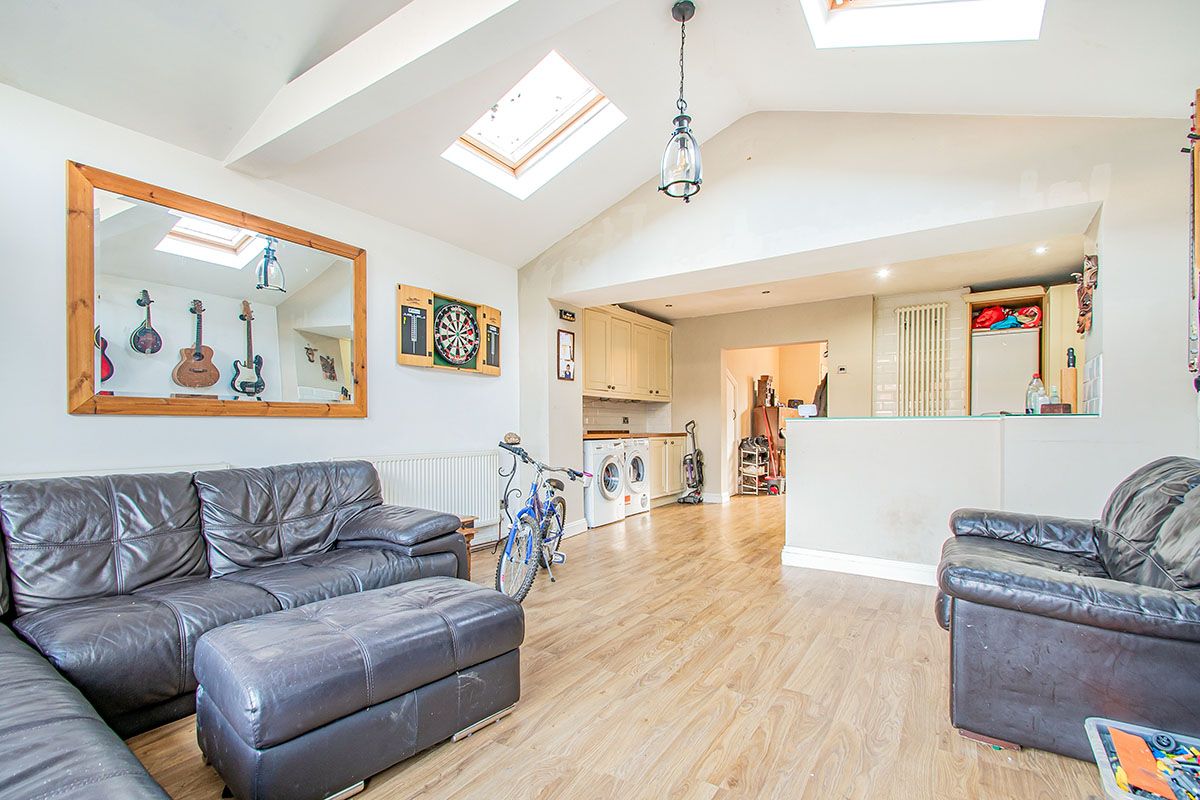 3 bed terraced house for sale in Rufford Drive, Whitefield, Manchester