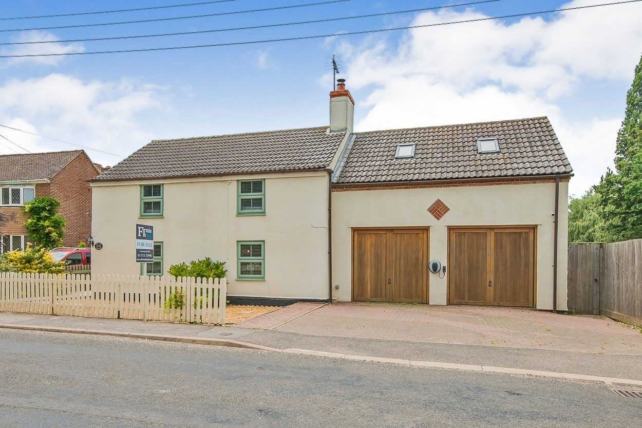 4 bed detached house for sale in Eaugate Road, Moulton Chapel, Spalding