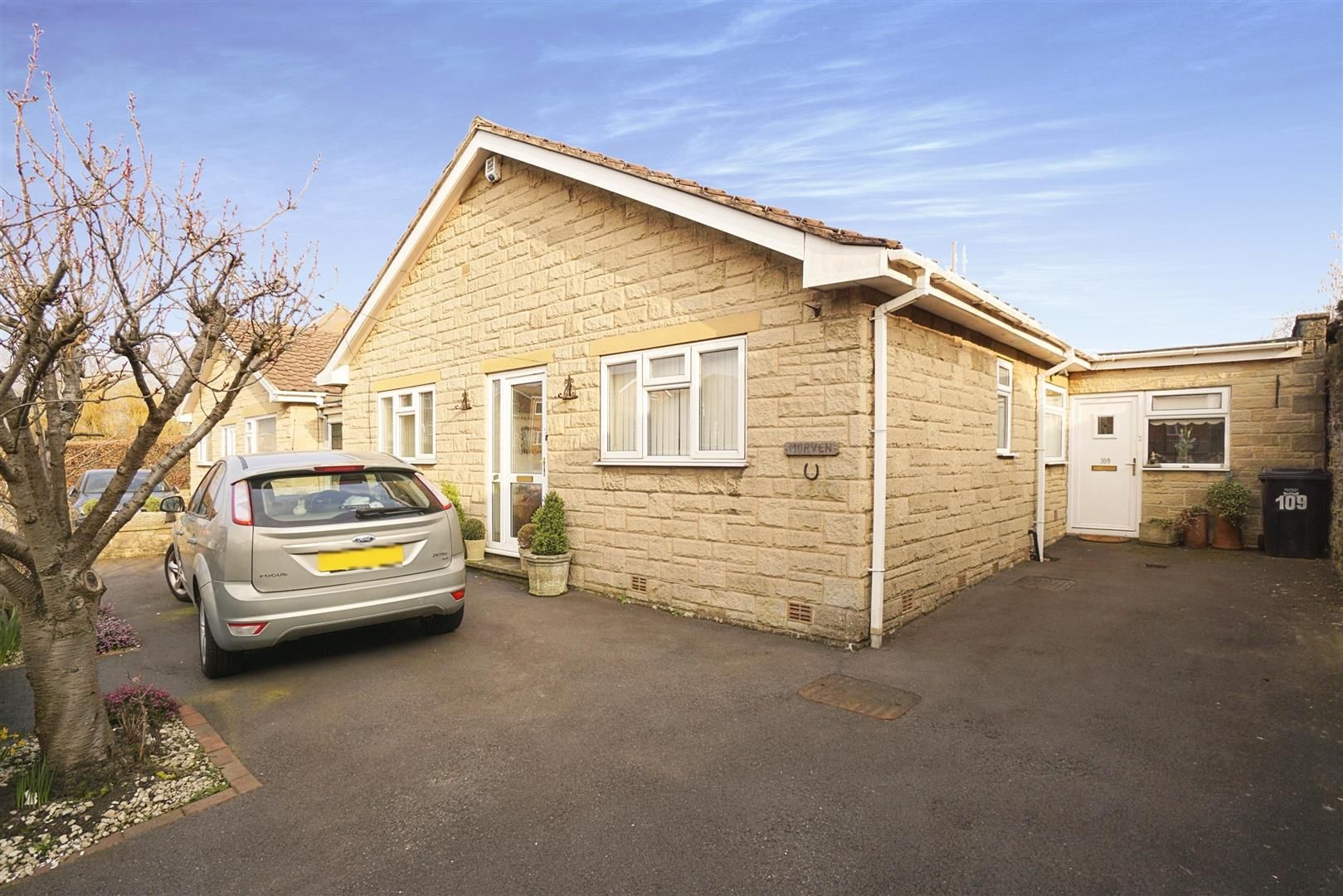 2 bed detached bungalow for sale in Bradway Road, Bradway, Sheffield