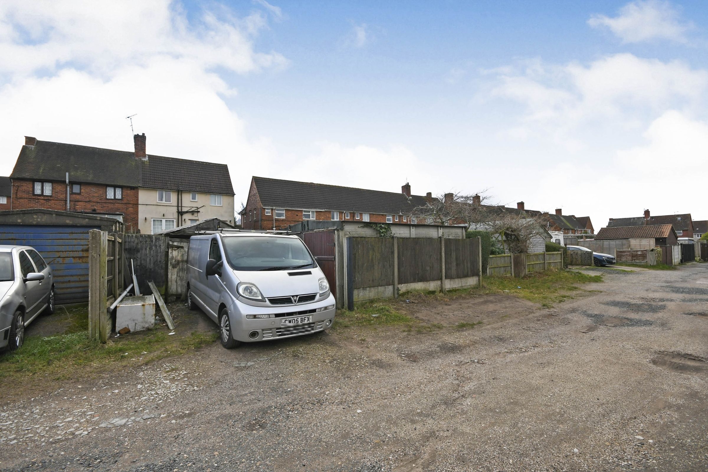 3 bed semidetached house for sale in Kirklington Road, Mansfield NG21