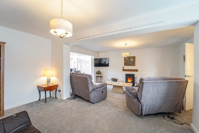 2 bed detached bungalow for sale in South Lawn, Locking, WestonSuperMare BS24 Zoopla