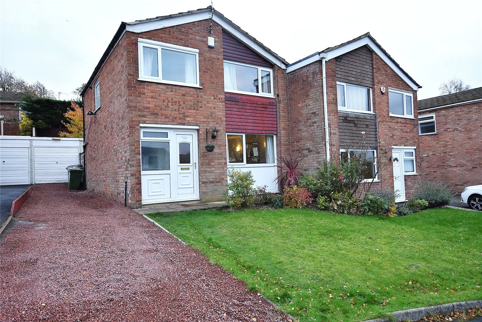 3 bed semidetached house for sale in Dale Park Avenue, Cookridge