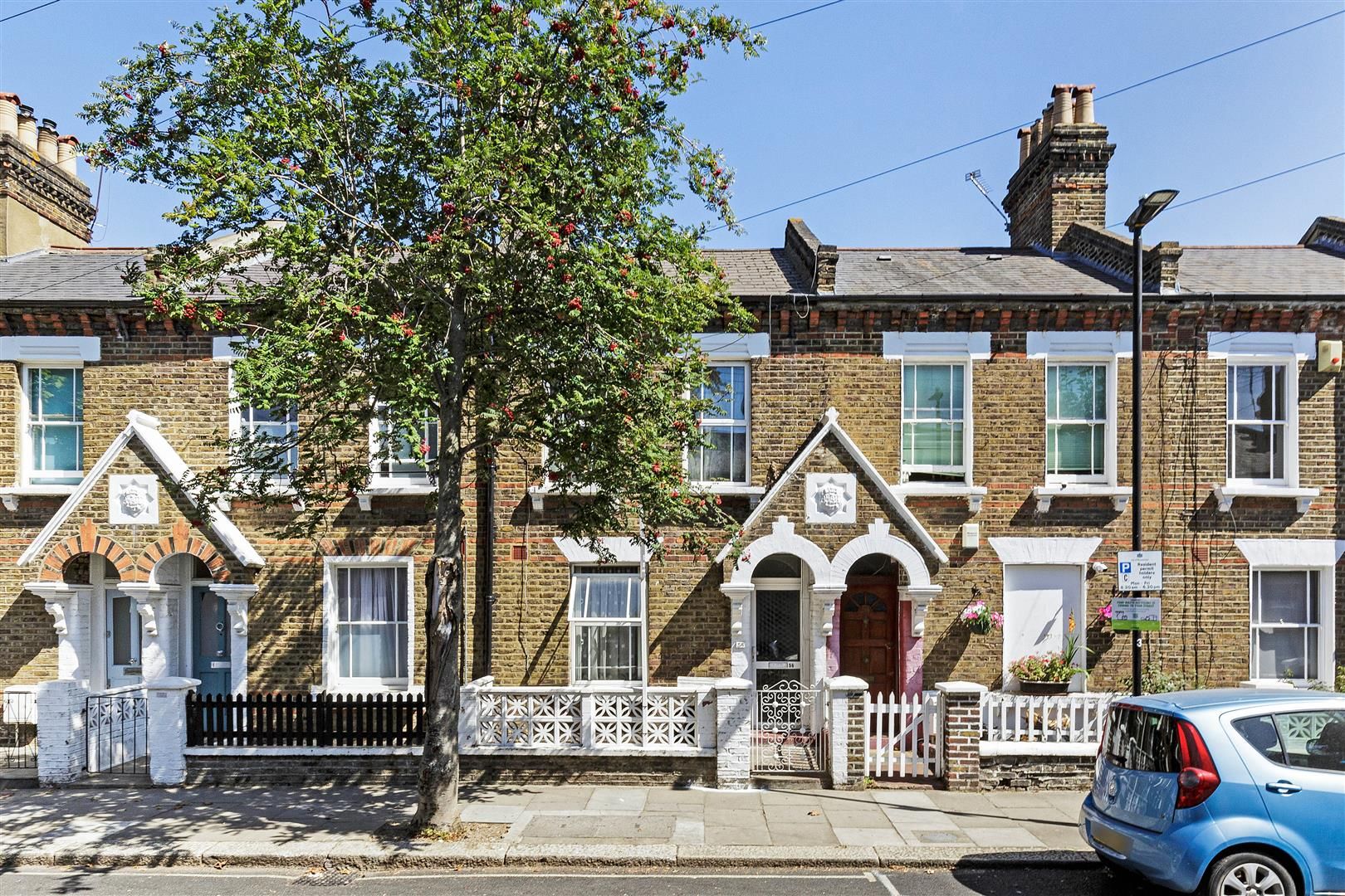 2 bed property for sale in First Avenue, London W10 Zoopla