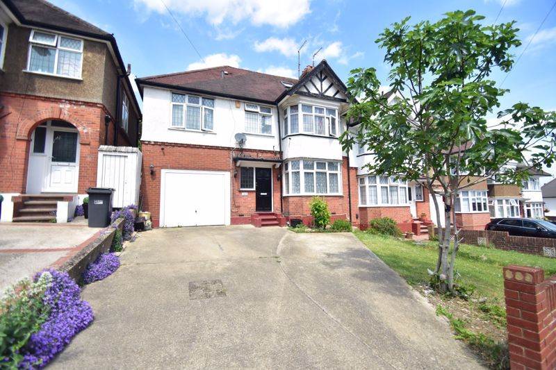 6 bed semidetached house for sale in Cutenhoe Road, Luton LU1 Zoopla
