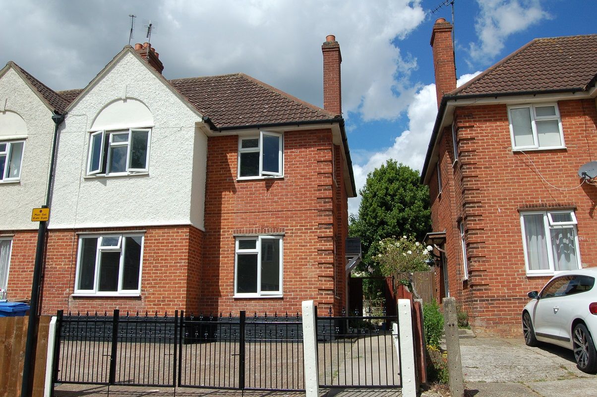 3 bed semidetached house for sale in Geneva Road, Ipswich IP1 Zoopla