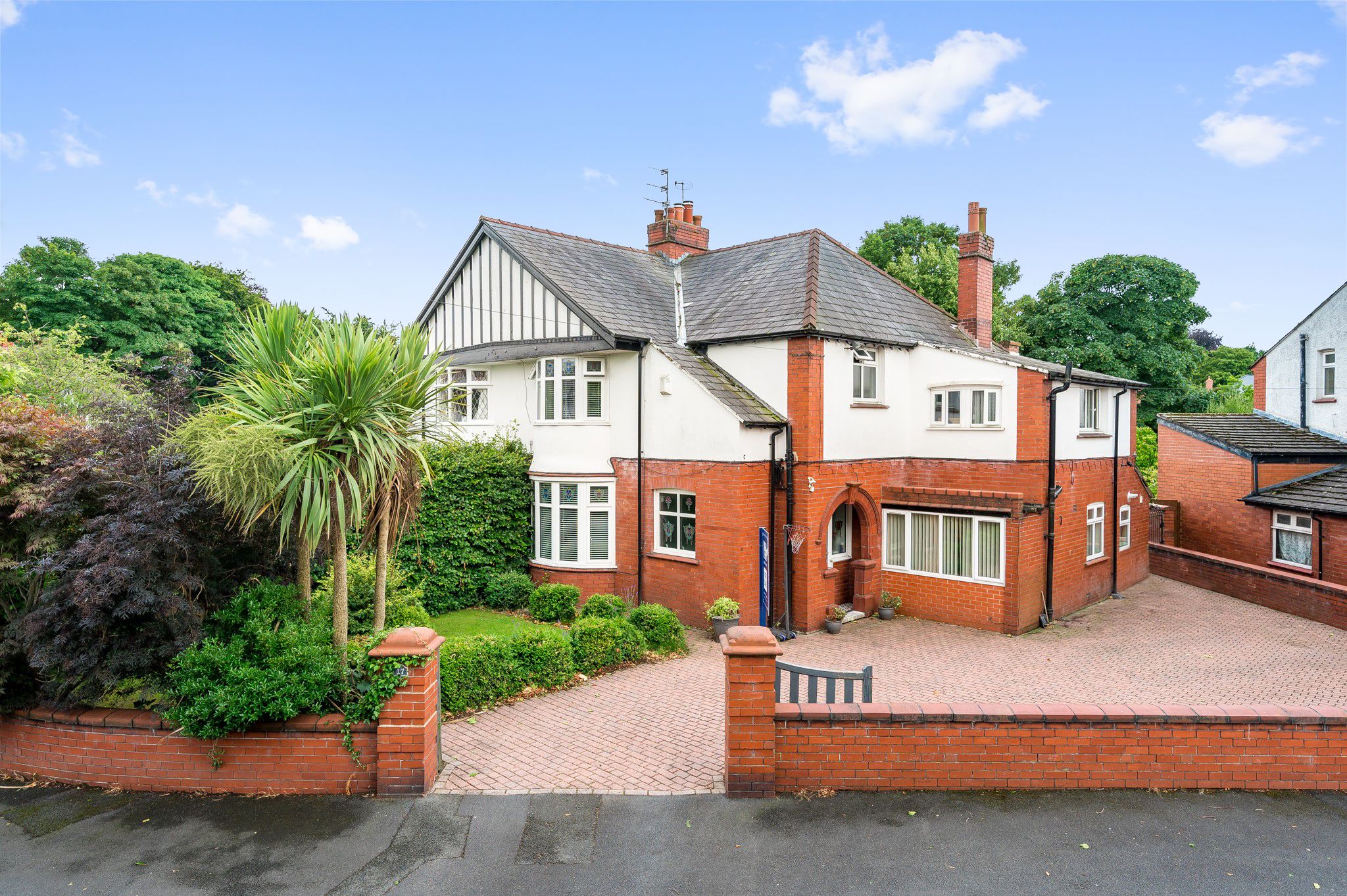 4 bed semidetached house for sale in Park Avenue, Eccleston Park, St