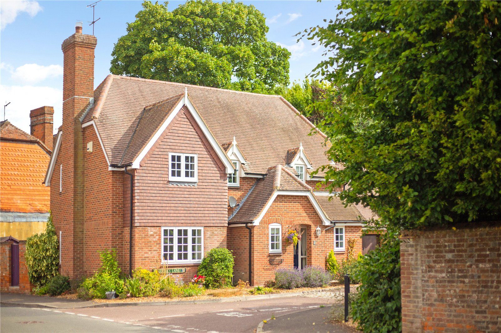 4 bed detached house for sale in Farriers Lane, East Ilsley, Newbury