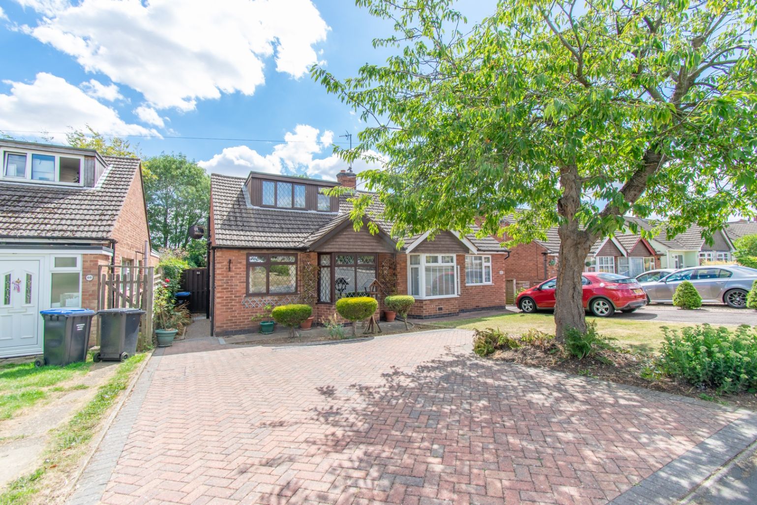 2 bed semidetached house for sale in Hammond Way, Market Harborough
