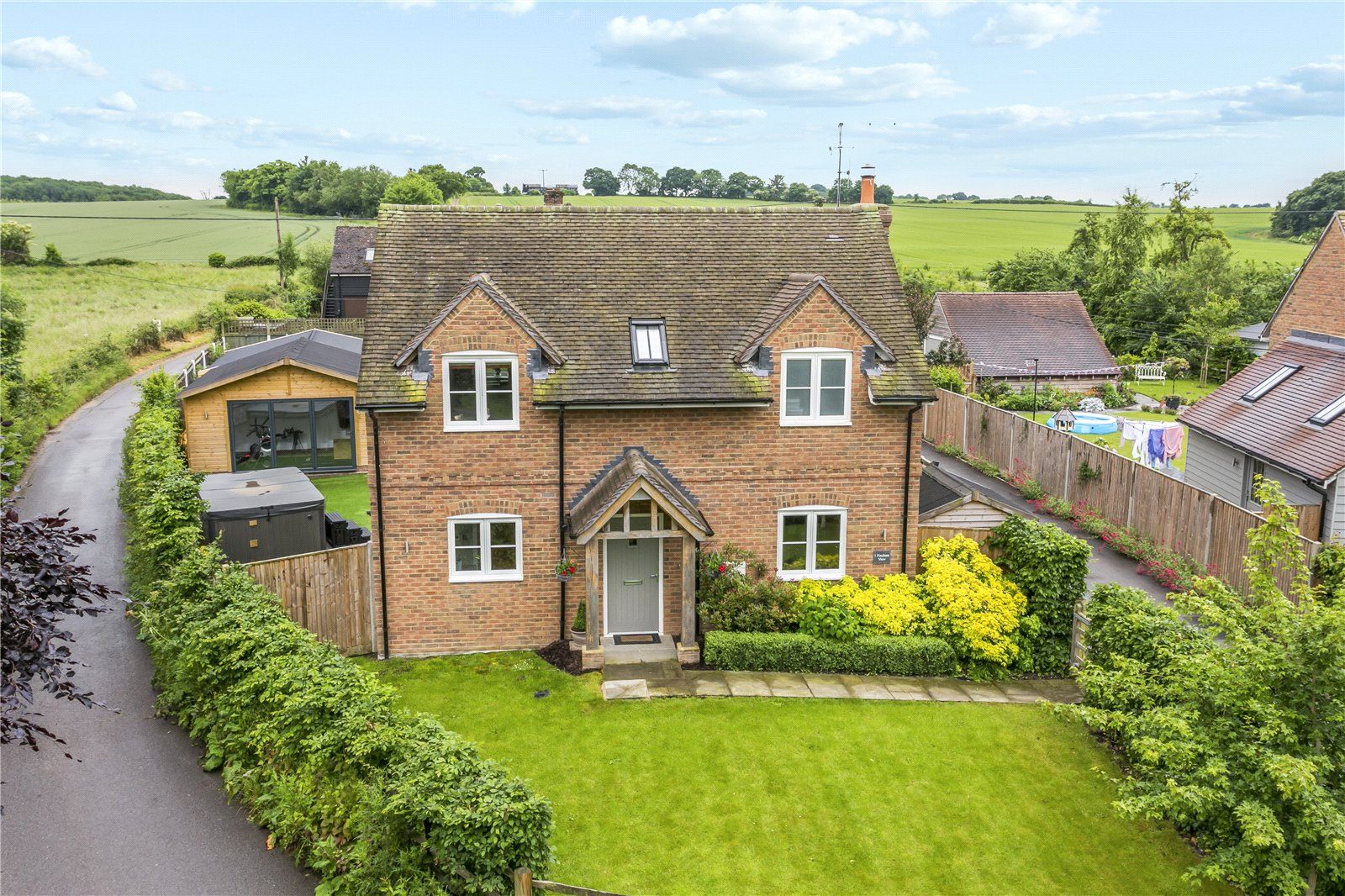 3 bed detached house for sale in Rye Common, Odiham, Hook, Hampshire