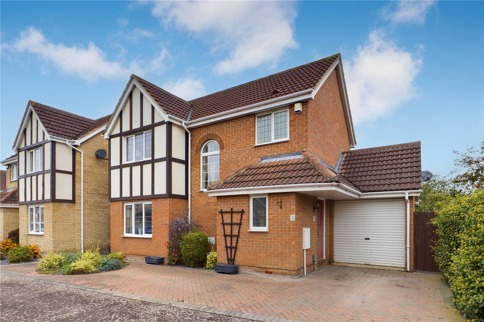 3 bed detached house for sale in Windmill View, Biggleswade