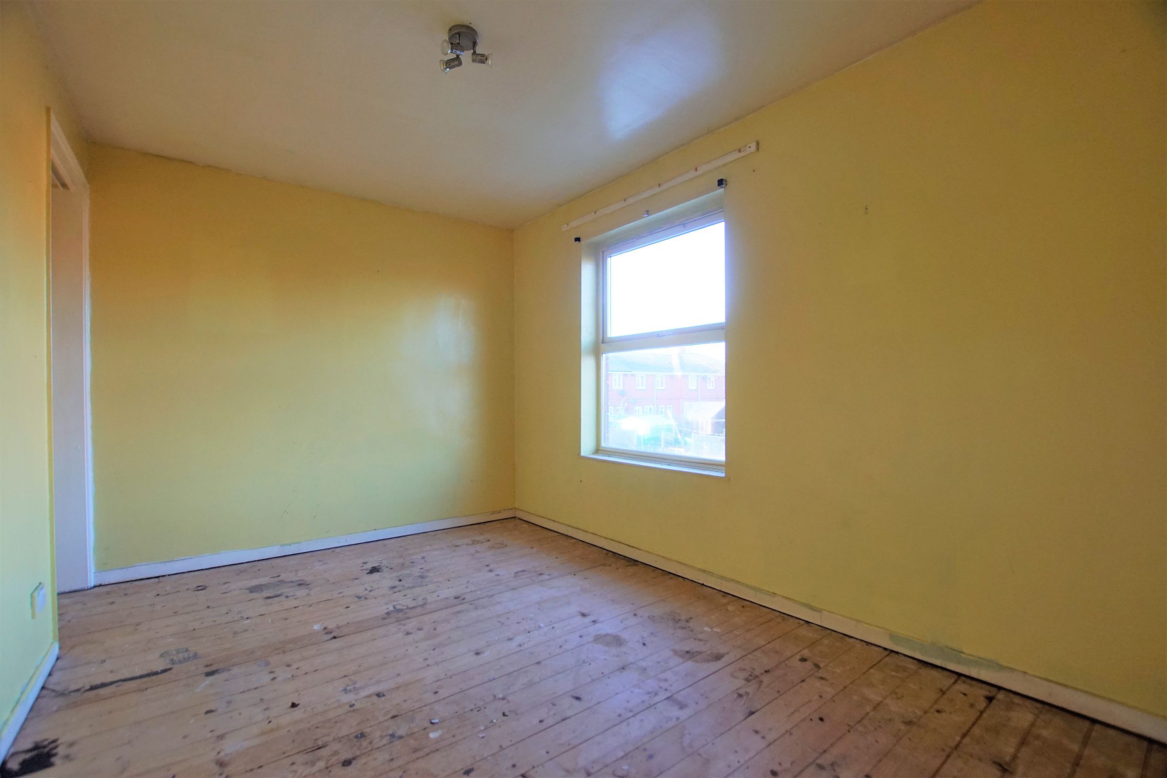 3 bed semidetached house for sale in Culworth Close, Royal Leamington