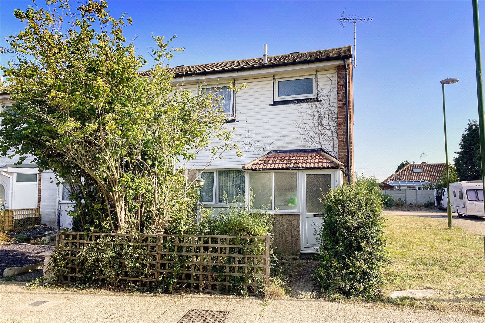 3 bed end terrace house for sale in Wheatcroft, Wick, Littlehampton