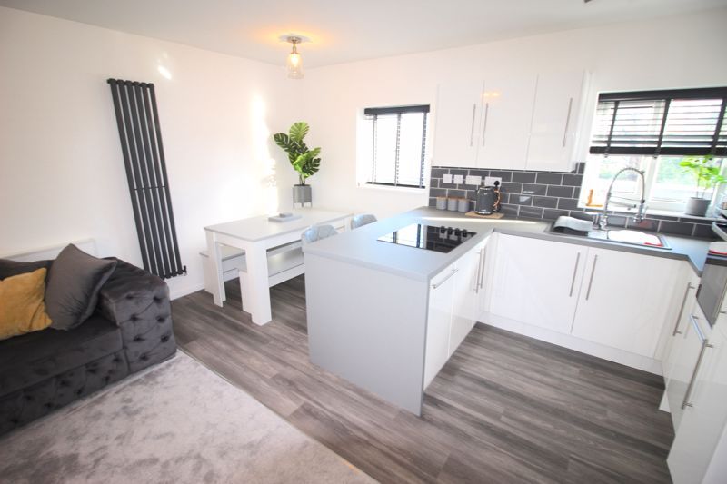 2 bed flat to rent in Turnball, Chiseldon, Swindon SN4 Zoopla