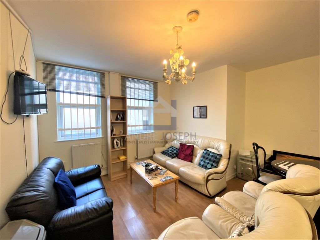 2 bed flat to rent in Yukon Road, Balham SW12 Zoopla