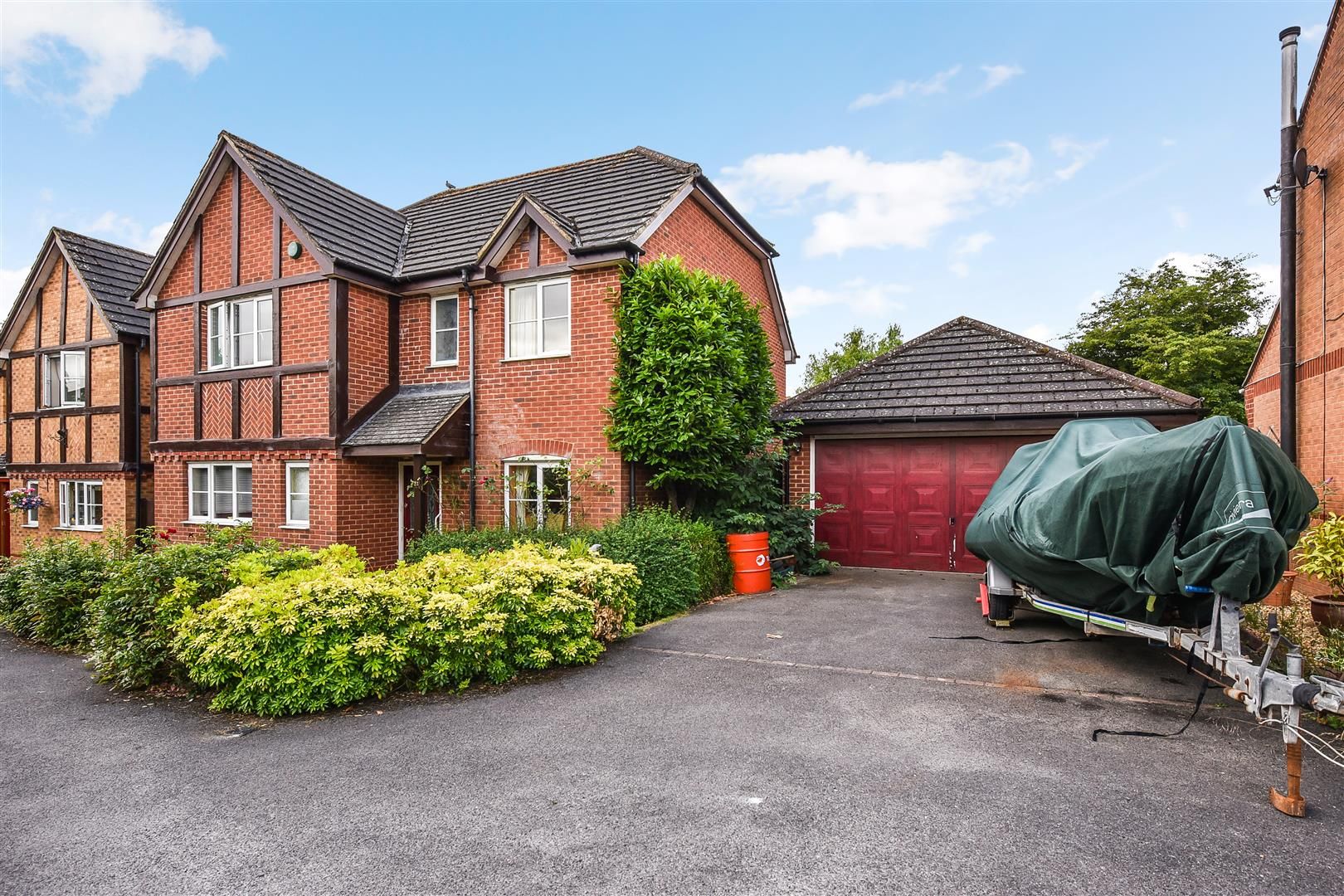 4 bed detached house for sale in Cole Close, Andover SP10 Zoopla