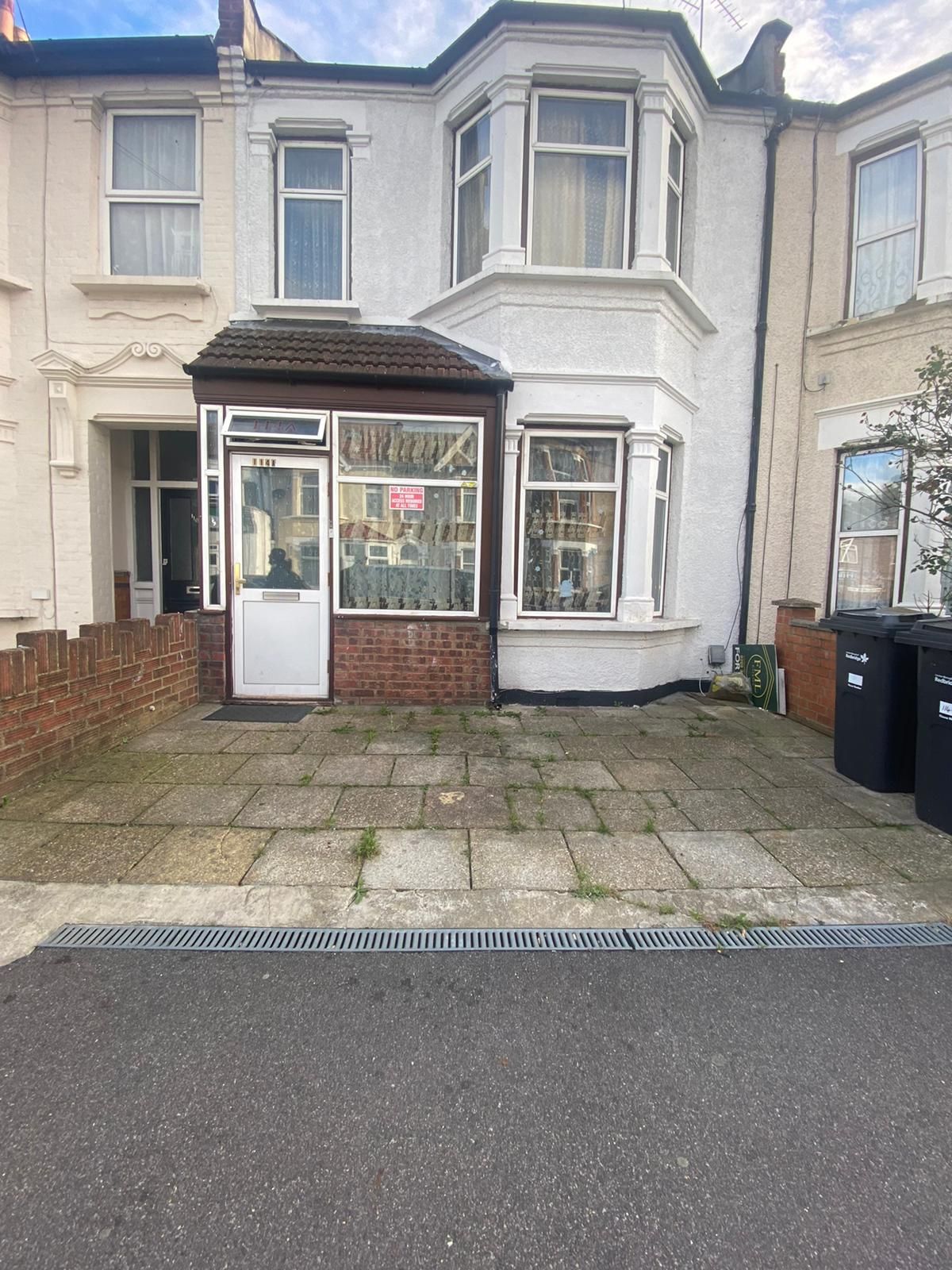 3 bed terraced house for sale in Hampton Road, Ilford IG1 Zoopla