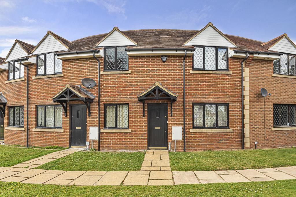 2 bed flat for sale in Slough, Berkshire SL3 Zoopla