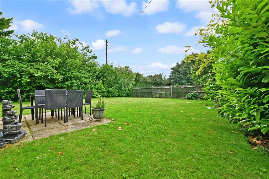 4 bed end terrace house for sale in Green Lane, Marden, Tonbridge, Kent