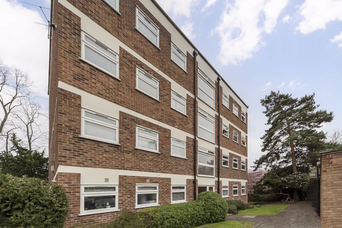 Pinewood Grove, London W5  