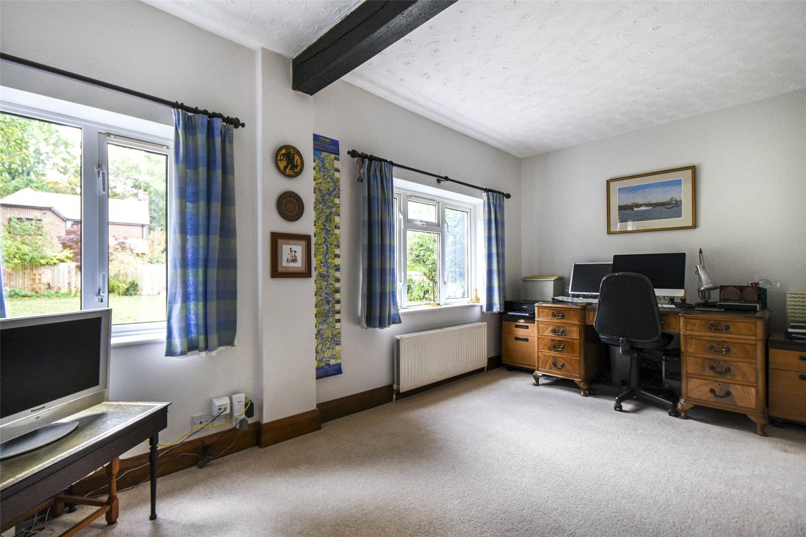 5 bed detached house for sale in Newnham Road, Hook RG27 Zoopla