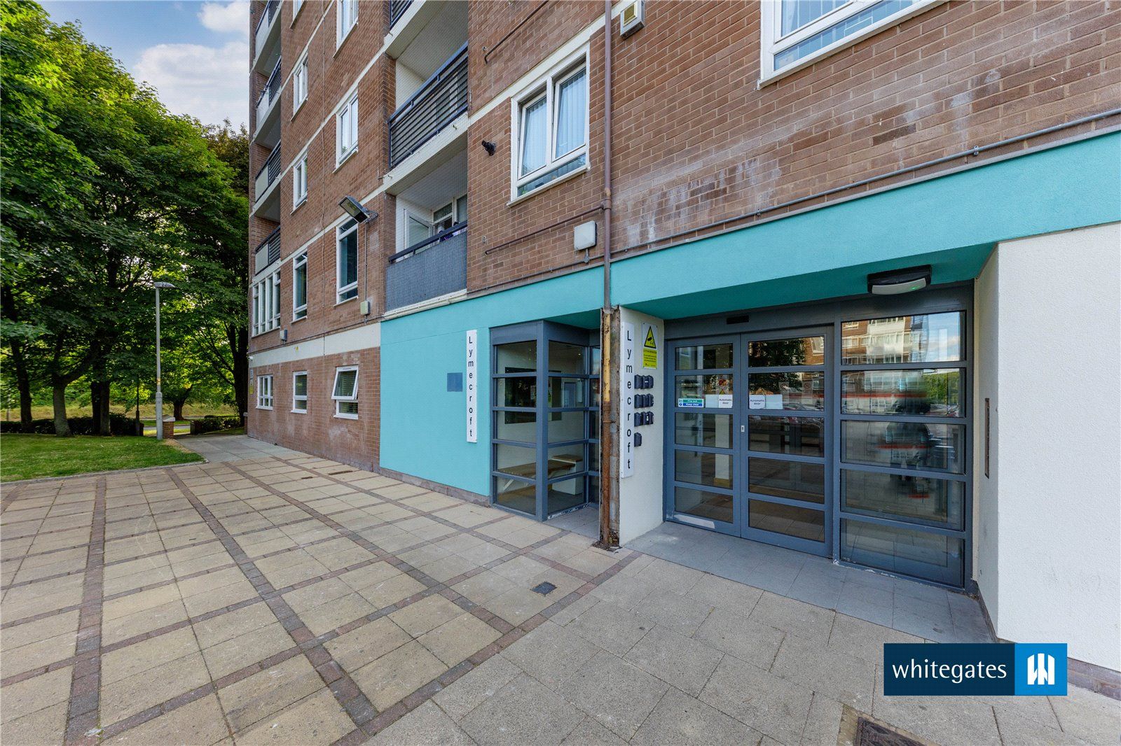 2 bed flat for sale in Lymecroft, Woolton, Liverpool, Merseyside L25