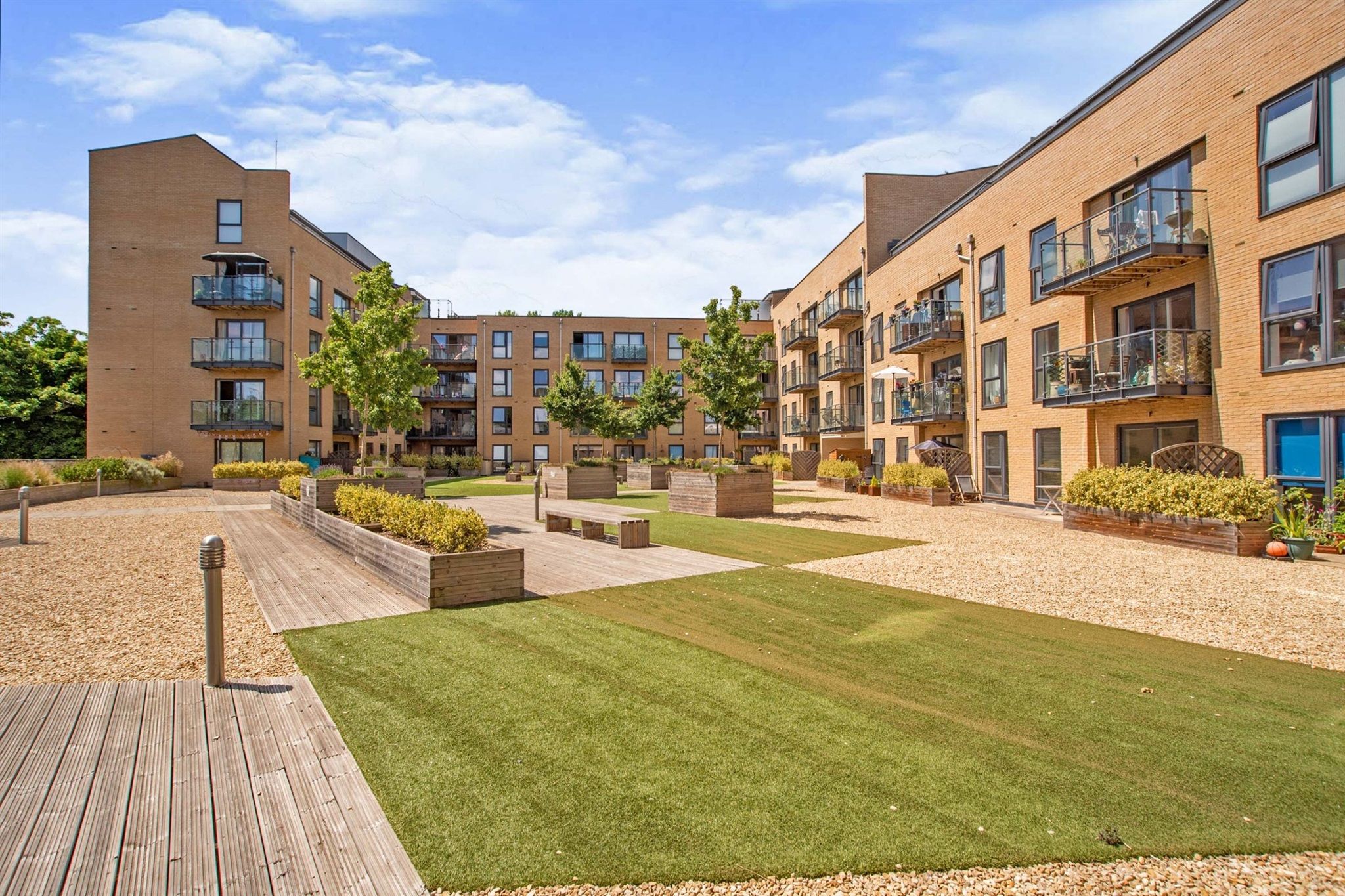 2 bed flat for sale in The Embankment, Nash Mills Wharf, Hemel
