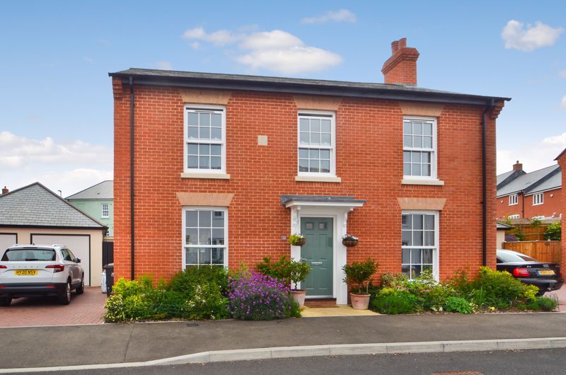 3 bed detached house for sale in Oldridge Road, Chickerell, Weymouth