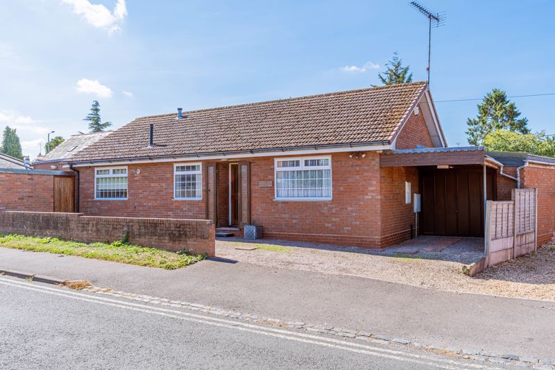 3-bed-bungalow-for-sale-in-summervale-road-hagley-stourbridge-dy9
