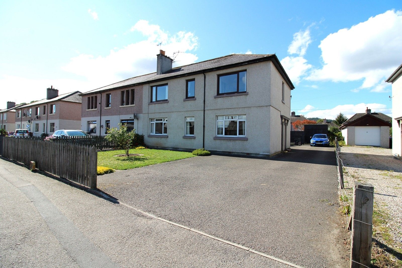 3 bed flat for sale in 46 Glenurquhart Road, Dalneigh, Inverness. IV3