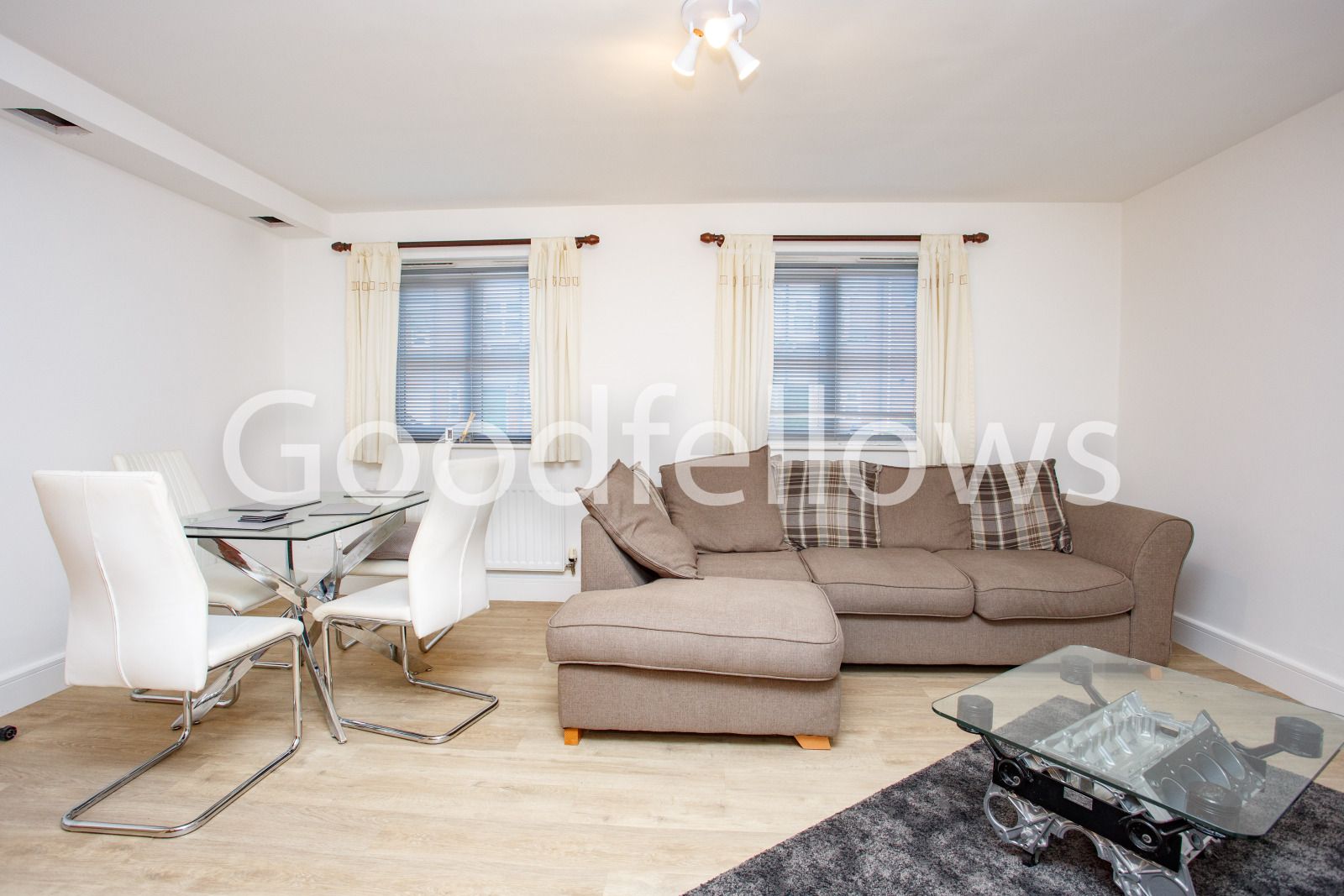 2 bed flat to rent in Aragon Place, Morden SM4 Zoopla
