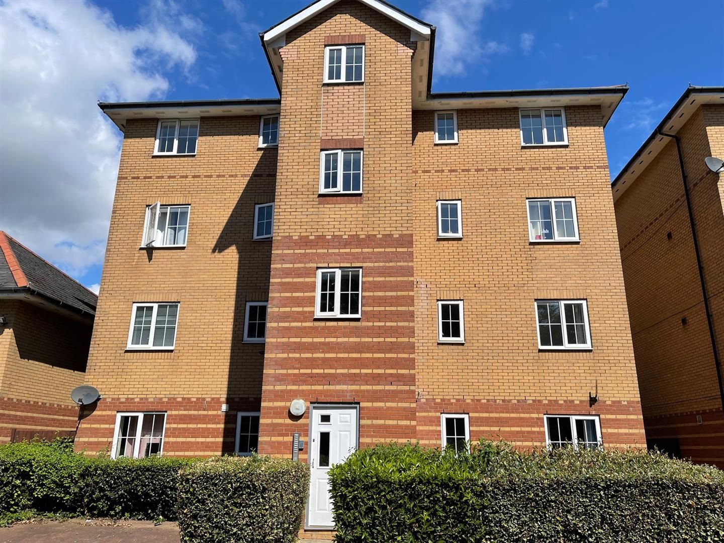 2 bed flat for sale in Cory Place, Cardiff CF11 Zoopla