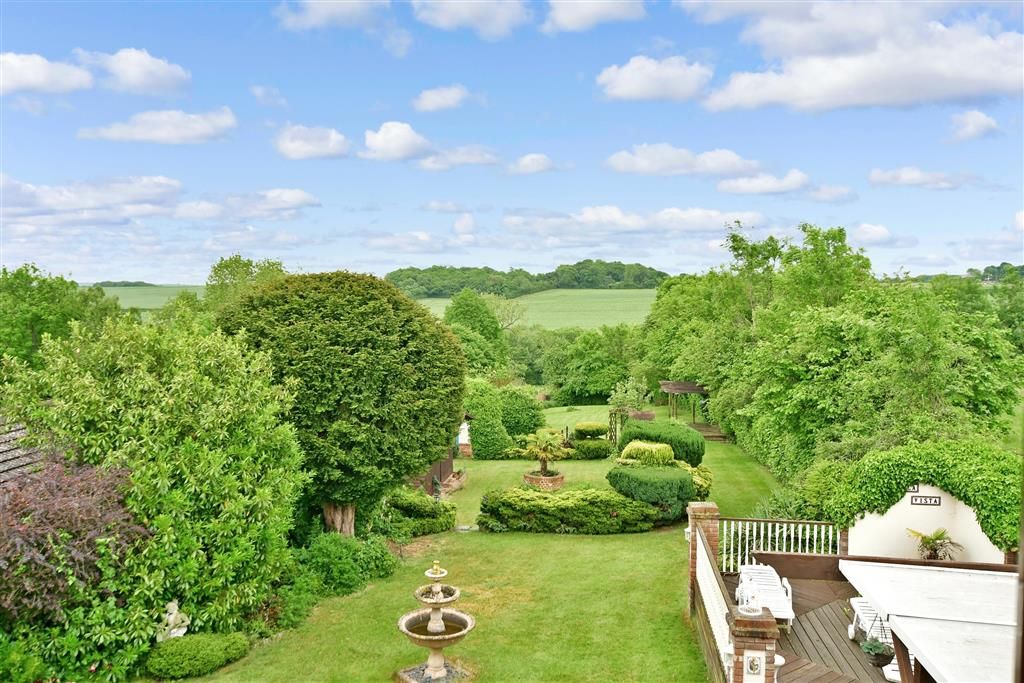 4 bed detached house for sale in Church Road, Hartley, Longfield, Kent