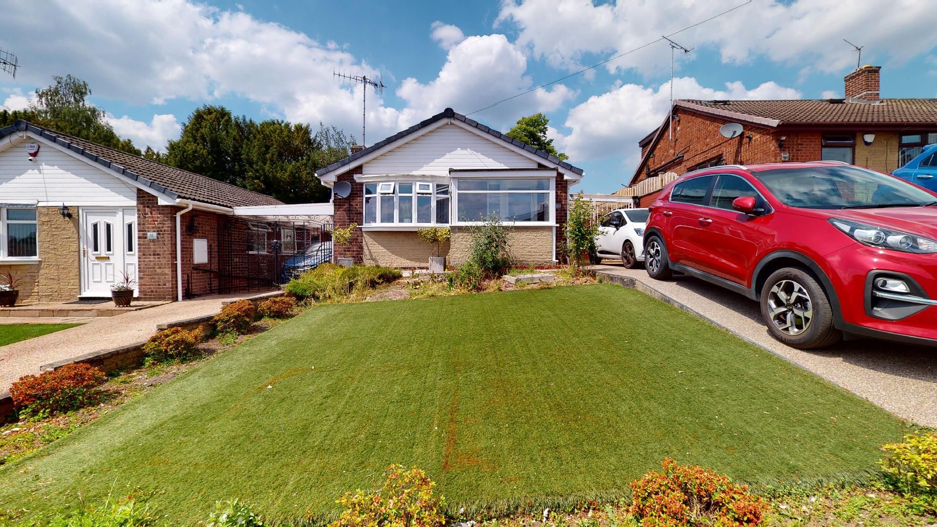 2 bed detached bungalow for sale in Bridle Crescent, Chapeltown