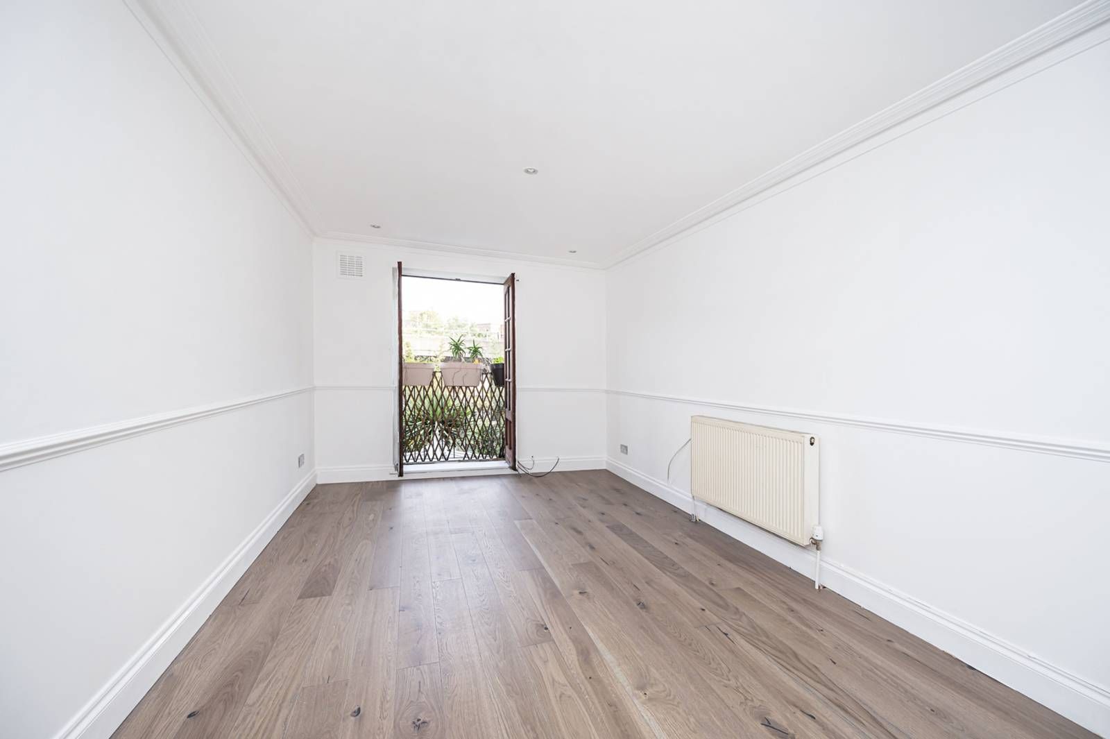 2 bed flat for sale in Cadogan Terrace, Victoria Park, London E9 Zoopla